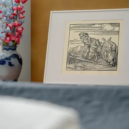 Апартаменты Exclusive Old Town Apartment By Noclegi Renters *