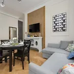 Exclusive Old Town By Renters *