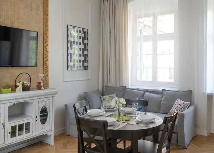Apartment Exclusive Old Town Apartment By Noclegi Renters